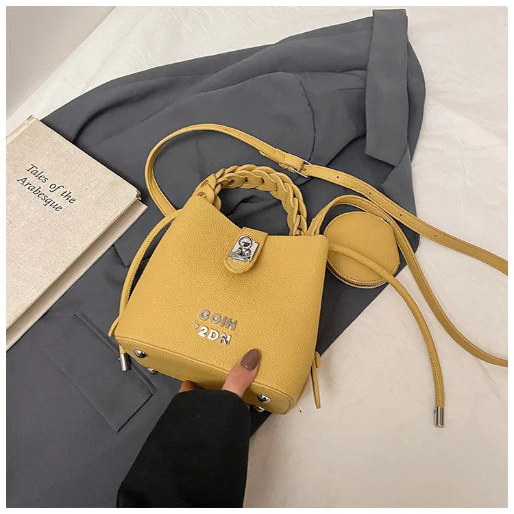 Handheld Bucket Bag For Women 2025 New Retro Pu Leather Patchwork Shoulder Bags Trend Versatile Commuting Mini Crossbody Pack