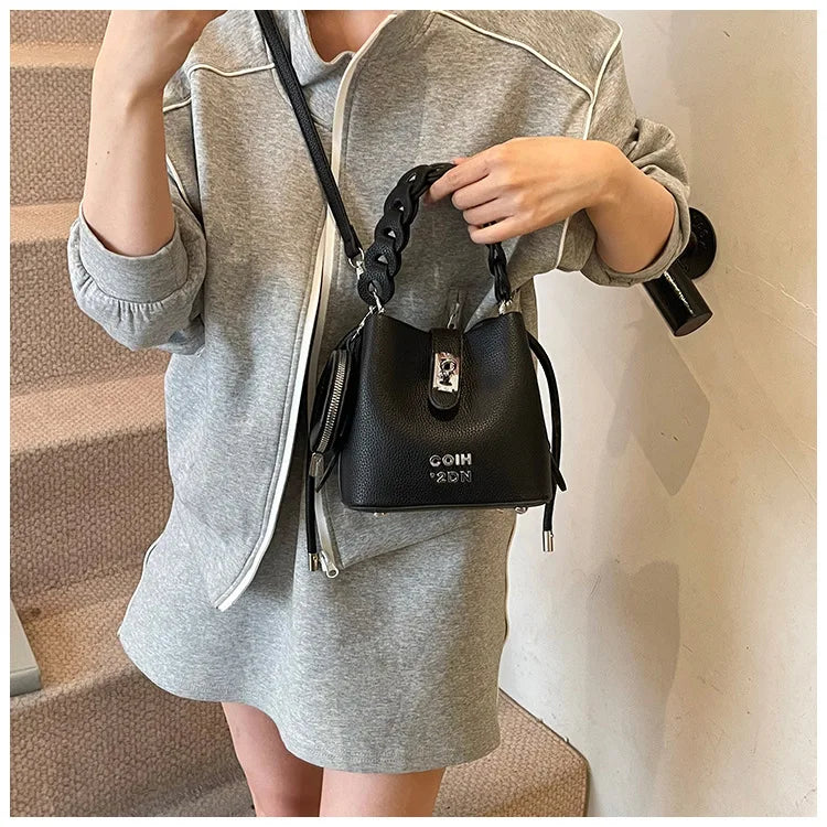 Handheld Bucket Bag For Women 2025 New Retro Pu Leather Patchwork Shoulder Bags Trend Versatile Commuting Mini Crossbody Pack