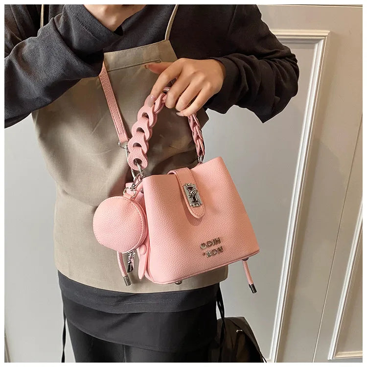 Handheld Bucket Bag For Women 2025 New Retro Pu Leather Patchwork Shoulder Bags Trend Versatile Commuting Mini Crossbody Pack