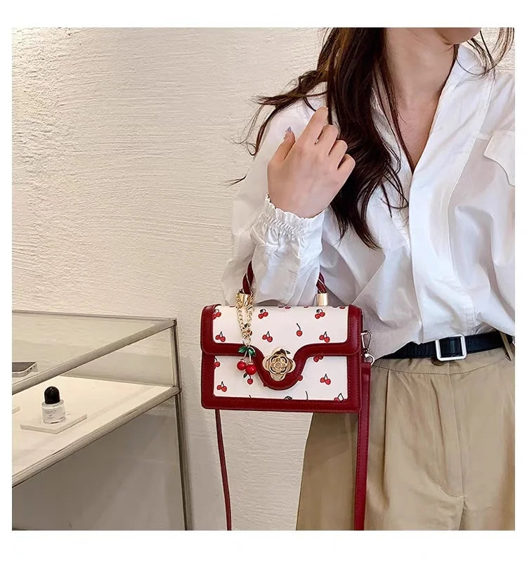 High-quality and fashionable handbag for women, 2025 new model, crossbody bag, stylish and versatile small square bag