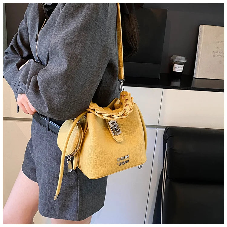 Handheld Bucket Bag For Women 2025 New Retro Pu Leather Patchwork Shoulder Bags Trend Versatile Commuting Mini Crossbody Pack