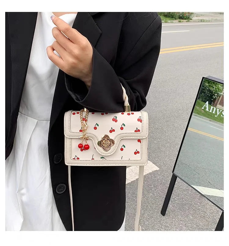 High-quality and fashionable handbag for women, 2025 new model, crossbody bag, stylish and versatile small square bag