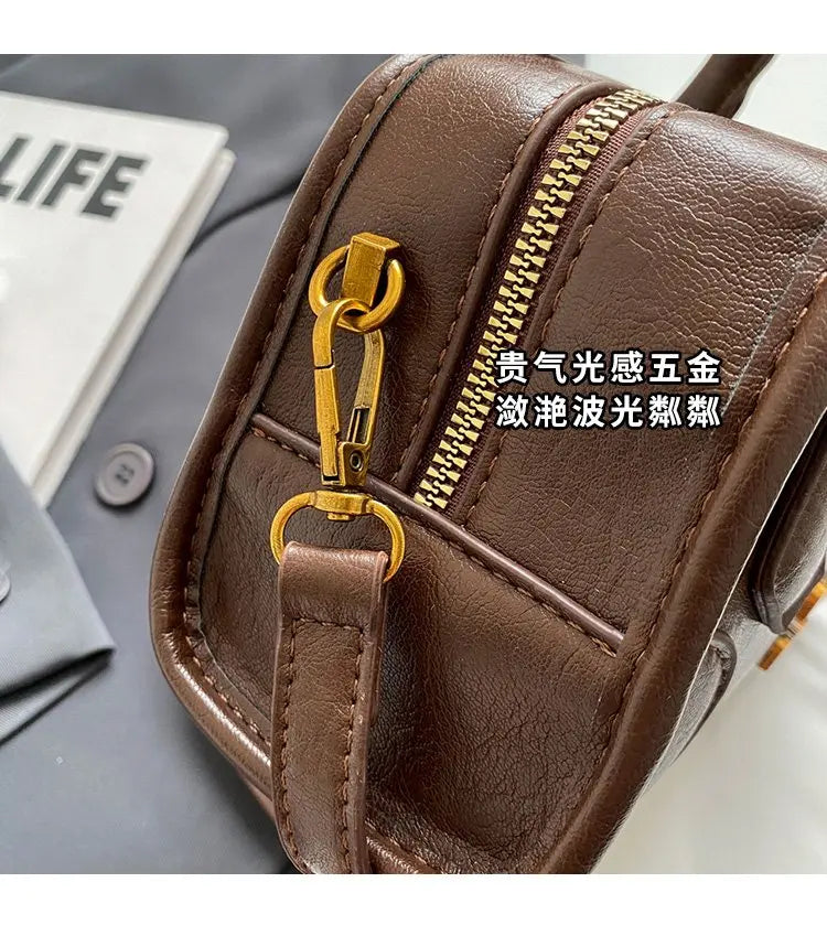 Fashionable Bucket Bag For Women A Deep And Practical Design With A Fashionable Twist